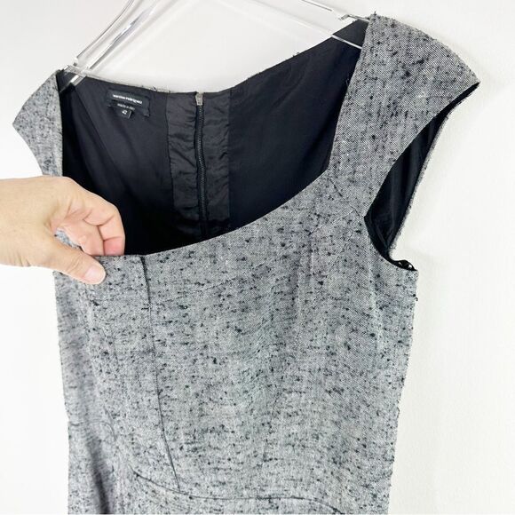 Narsico Rodriguez Linen/Silk Nubby Gray Sheath Dress w/Black Color-block Back 6 - Picture 4 of 15